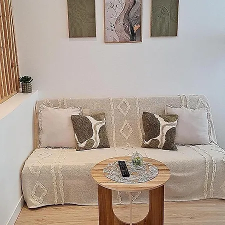Cozy And Quiet أميا